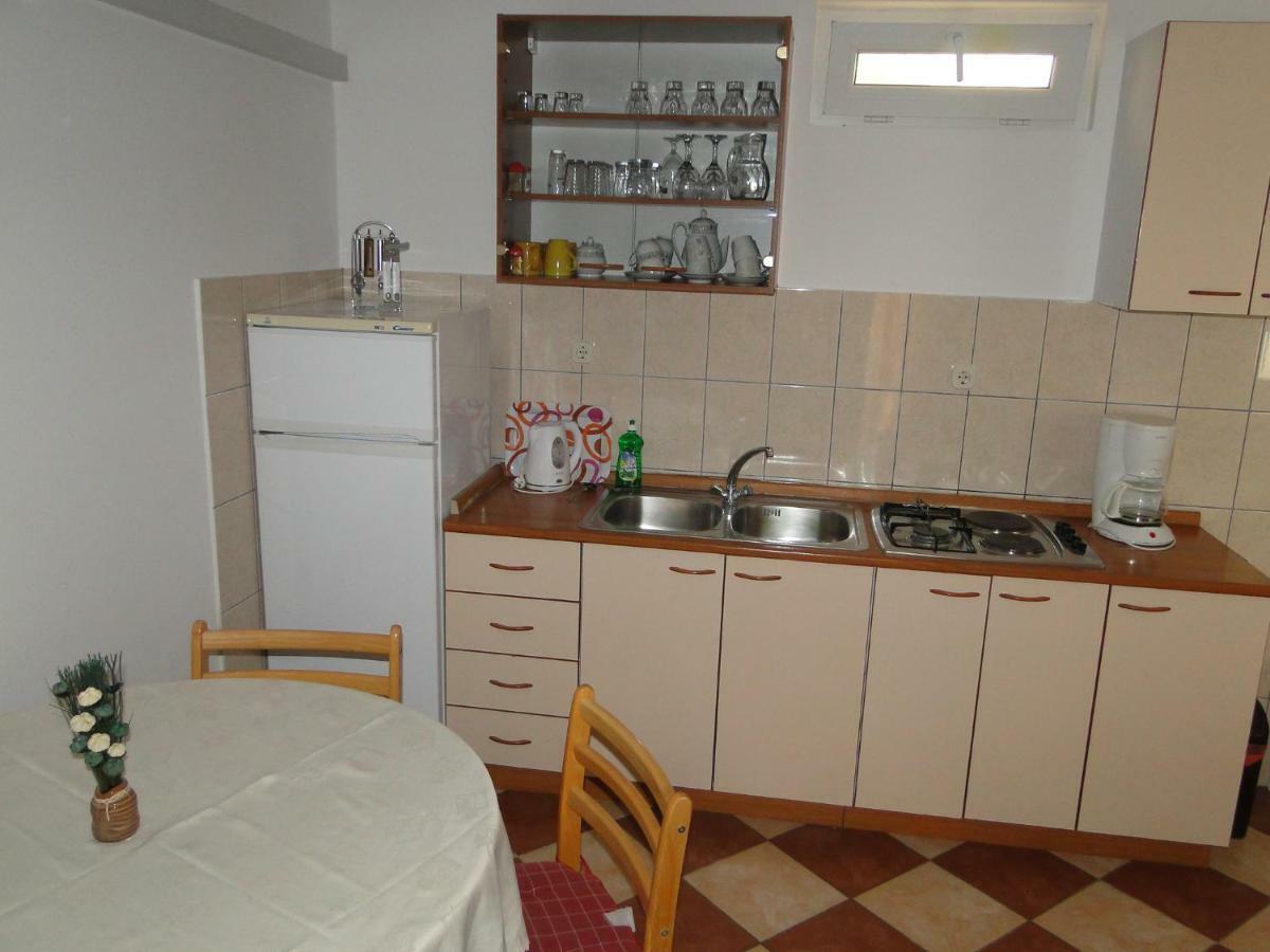 Mir Apartments Primošten المظهر الخارجي الصورة
